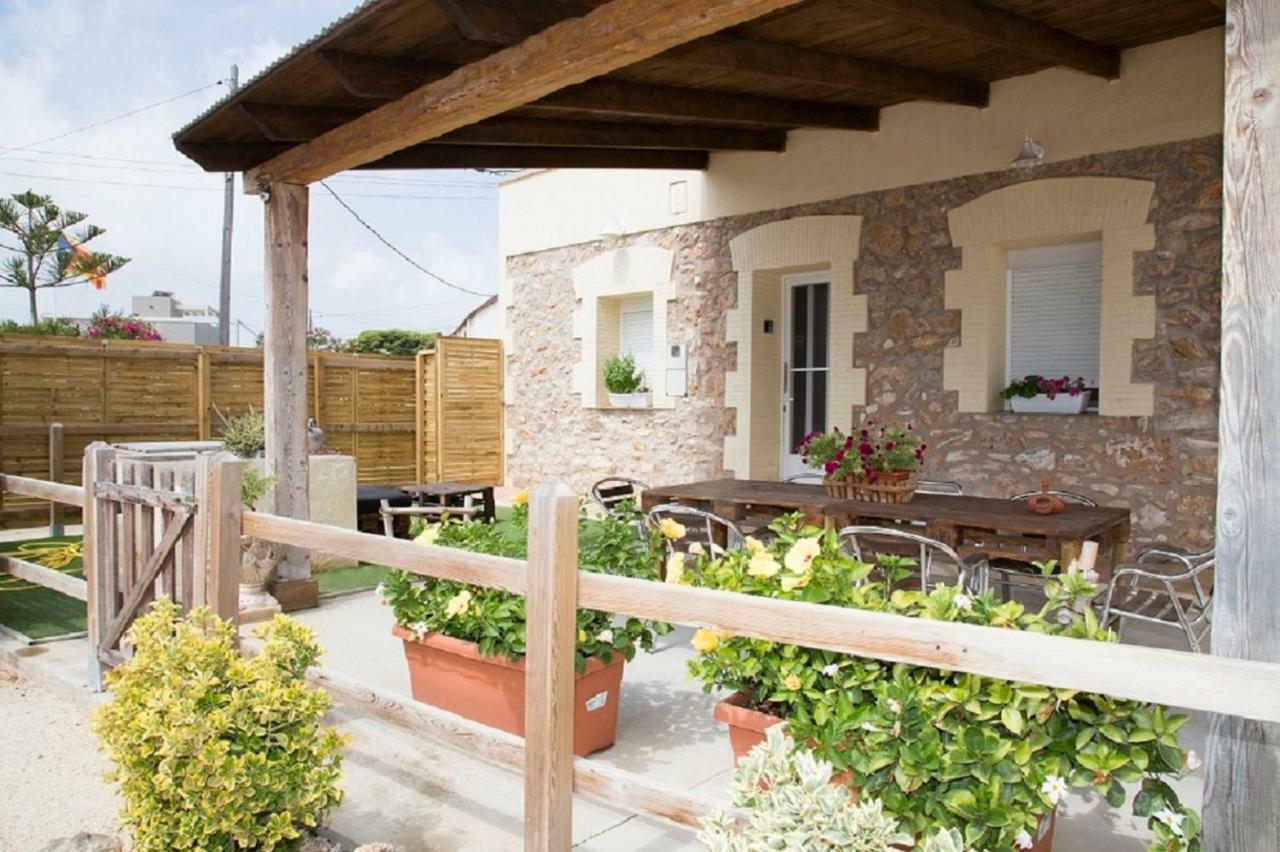 فيلا Casa Josep Camarles المظهر الخارجي الصورة